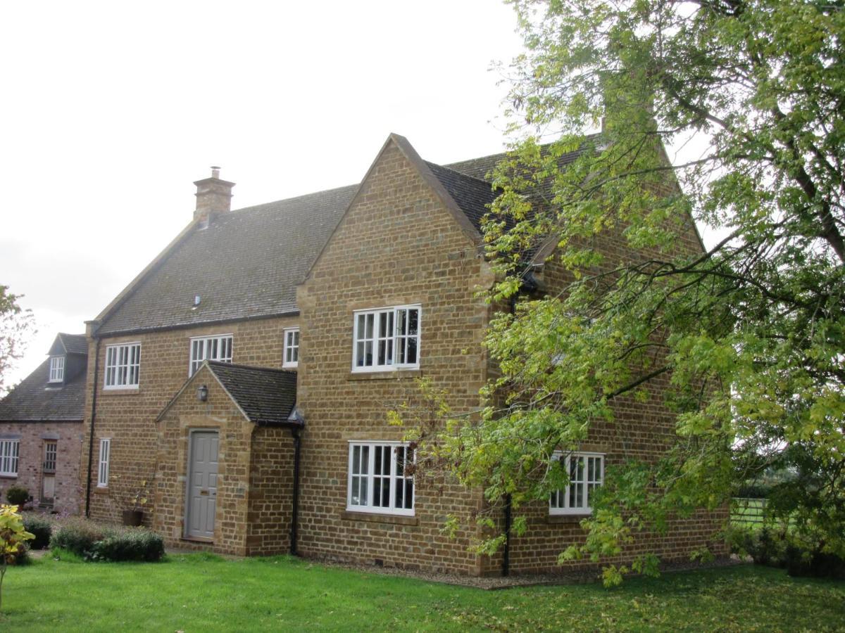 לינה וארוחת בוקר Moreton Pinkney Weston Hill Farm מראה חיצוני תמונה