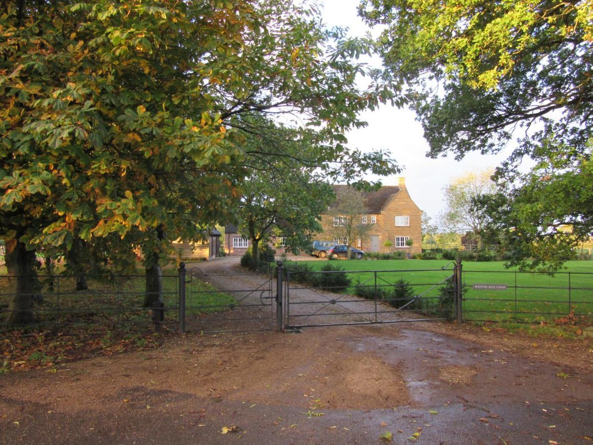 לינה וארוחת בוקר Moreton Pinkney Weston Hill Farm מראה חיצוני תמונה